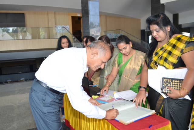 Bapuji Co-operative Bank gallery photo 32