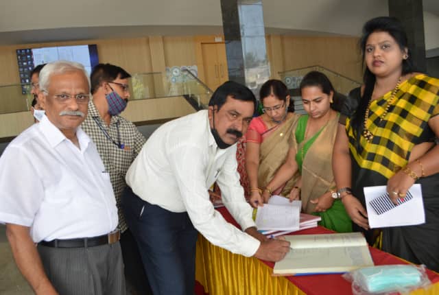 Bapuji Co-operative Bank gallery photo 38