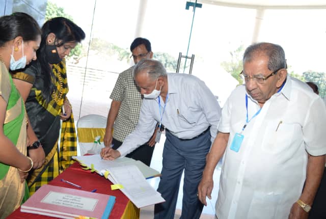 Bapuji Co-operative Bank gallery photo 46